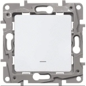 Выключатель 1-клавишный Legrand ETIKA, с подсветкой, скрытый монтаж, белый, 672203